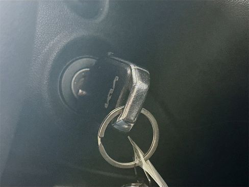 Used 2022 Kia Sorento LX image 27