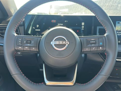 New 2026 Nissan Kicks SR image 17