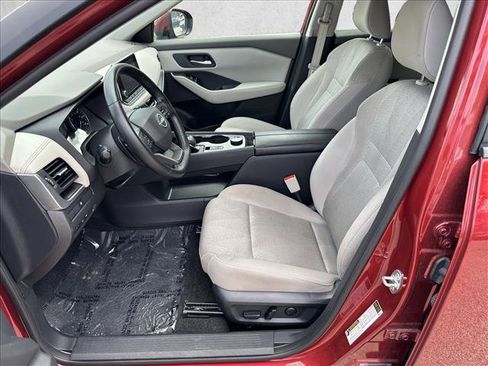 Used 2025 Nissan Rogue SV AWD/4WD image 11
