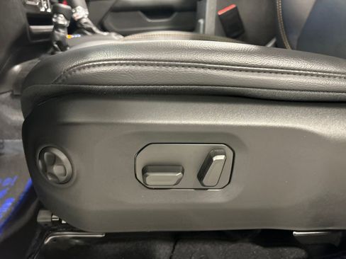 Used 2026 Jeep Wrangler Sahara image 16