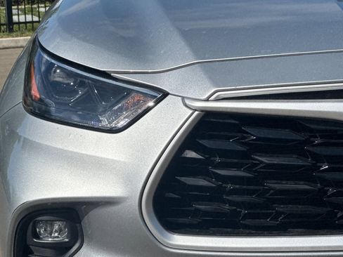 Used 2022 Toyota Highlander XLE image 49