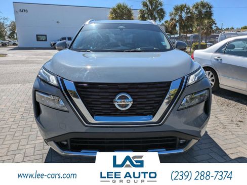 Used 2021 Nissan Rogue Platinum image 7
