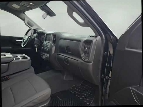 Used 2021 Chevrolet Silverado 1500 Custom w/ Safety Confidence Package AWD/4WD image 18
