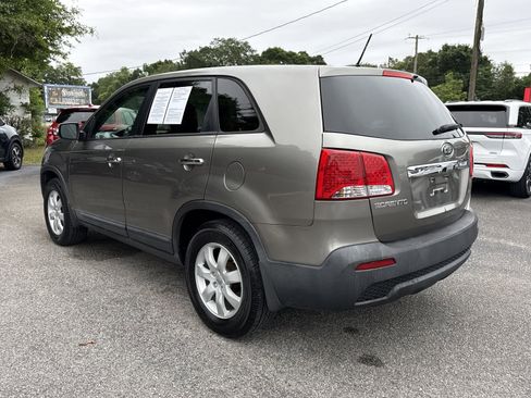 Used 2013 Kia Sorento LX FWD image 4