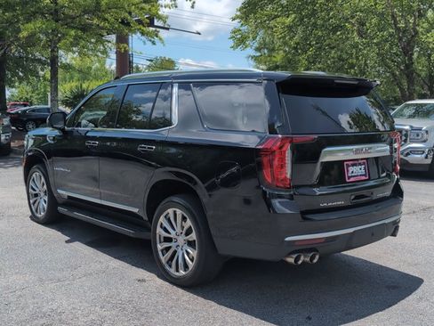 Used 2023 GMC Yukon Denali w/ LPO, Floor Liner Package AWD/4WD image 8
