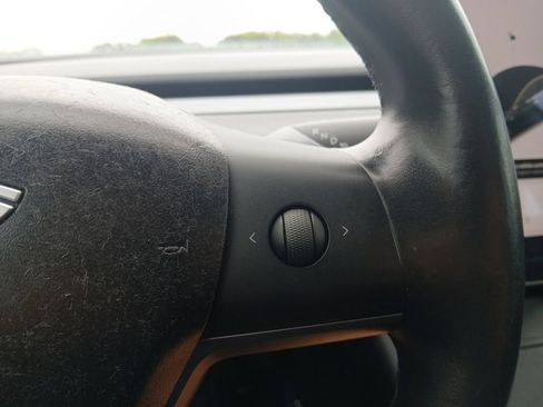 Used 2018 Tesla Model 3 Long Range RWD image 22
