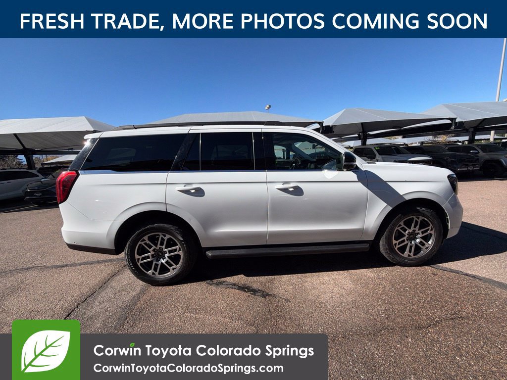 Used 2025 Ford Expedition Active AWD/4WD image 9