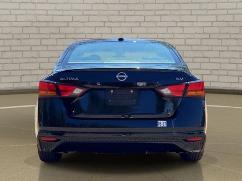 Used 2023 Nissan Altima 2.5 SV FWD image 6