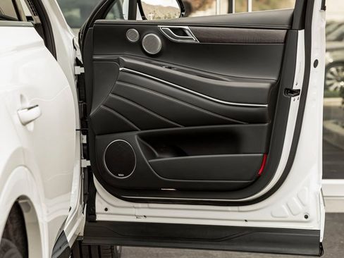 Used 2024 Genesis GV80 3.5T w/ Prestige Package image 24