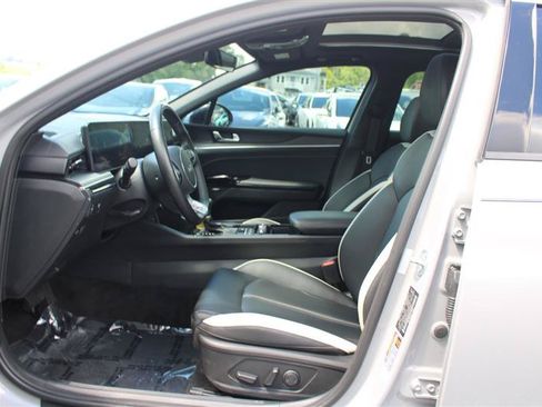 Used 2025 Kia K5 GT-Line w/ GT-Line Premium Package AWD/4WD image 10