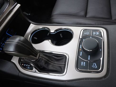 Used 2016 Jeep Grand Cherokee Summit AWD/4WD image 33