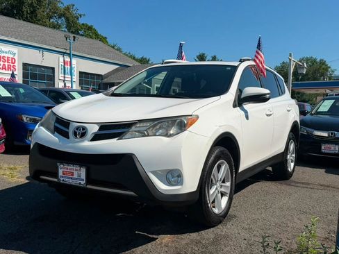 Used 2014 Toyota RAV4 XLE AWD/4WD image 12