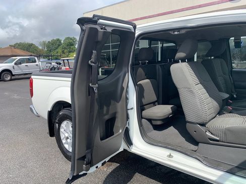Used 2019 Nissan Frontier SV RWD image 24