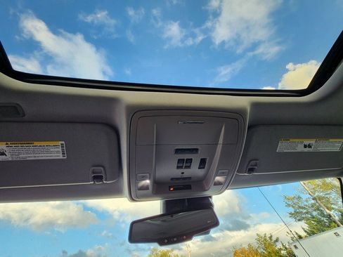 Used 2016 GMC Sierra 1500 Denali w/ Enhanced Driver Alert Package image 18