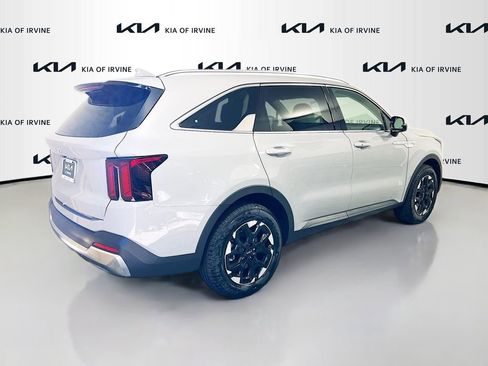 New 2026 Kia Sorento S w/ S Panoramic Sunroof Package image 7