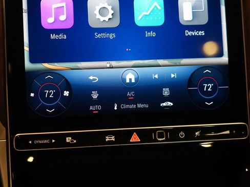 Used 2025 Mercedes-Benz C 300 4MATIC Sedan image 27