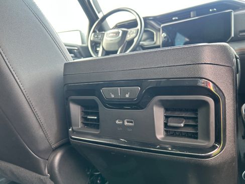 Used 2022 GMC Sierra 1500 AT4 w/ AT4 Premium Package image 19