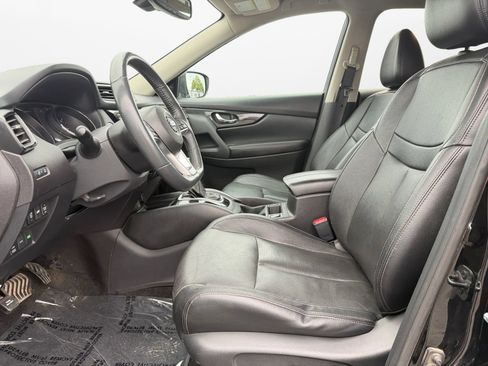 Used 2017 Nissan Rogue SL w/ SL Premium Package AWD/4WD image 10
