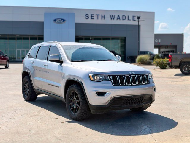 Used 2020 Jeep Grand Cherokee Laredo w/ Laredo X Package RWD image 1