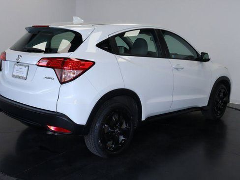 Used 2016 Honda HR-V LX image 5