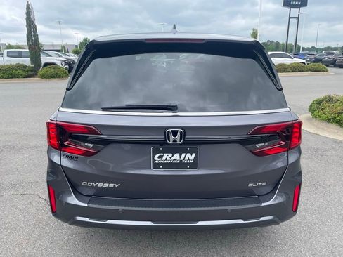 Used 2026 Honda Odyssey Elite image 6