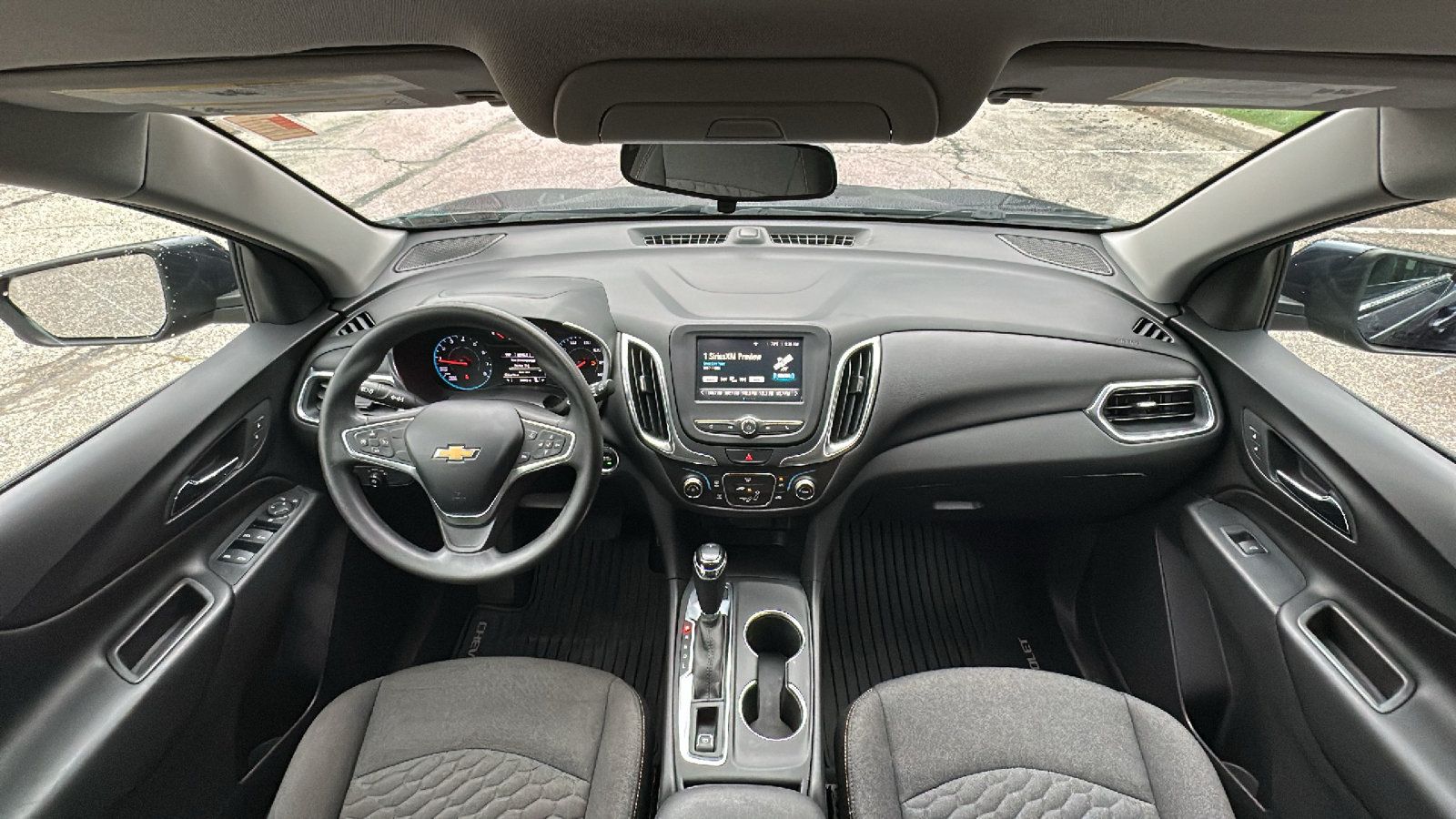 Used 2018 Chevrolet Equinox LT AWD/4WD image 26