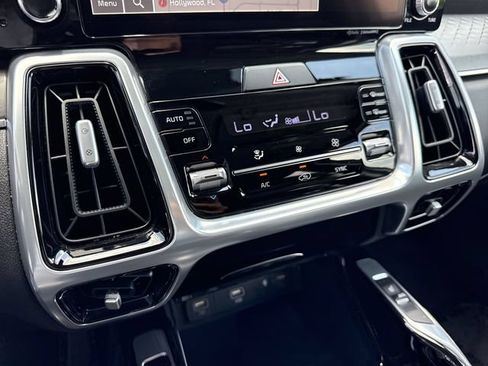 Used 2023 Kia Sorento SX FWD image 19