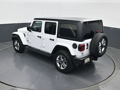 Used 2022 Jeep Wrangler Unlimited Sahara w/ Dual Top Group image 19