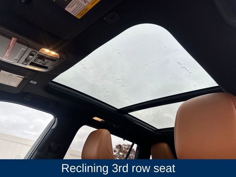 Used 2023 Toyota Highlander Platinum image 18