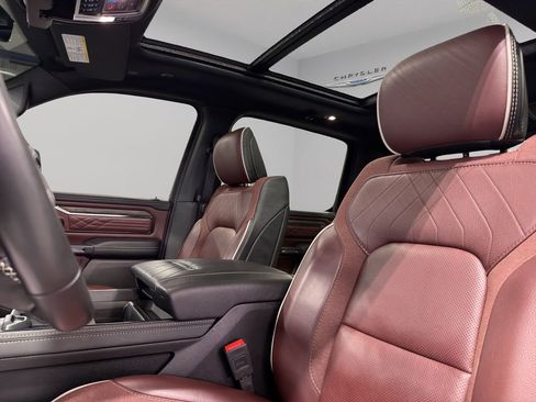 Used 2025 RAM 1500 Limited image 5