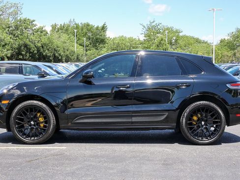 Used 2020 Porsche Macan w/ Premium Package Plus AWD/4WD image 23