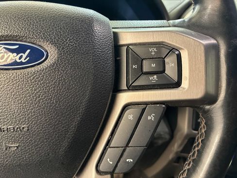 Used 2020 Ford F150 Platinum w/ Equipment Group 701A Luxury AWD/4WD image 19