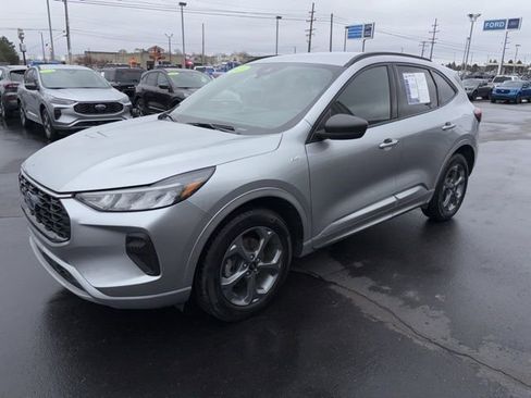 Certified 2023 Ford Escape ST-Line w/ Tech Pack #1 AWD/4WD image 18