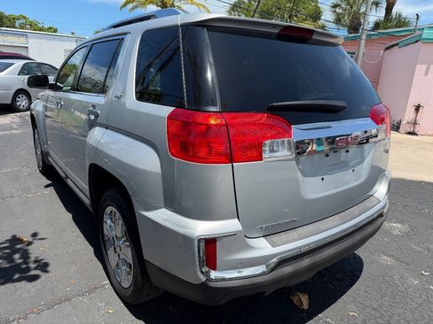 Used 2017 GMC Terrain SLT w/ Driver Alert Package I FWD image 13