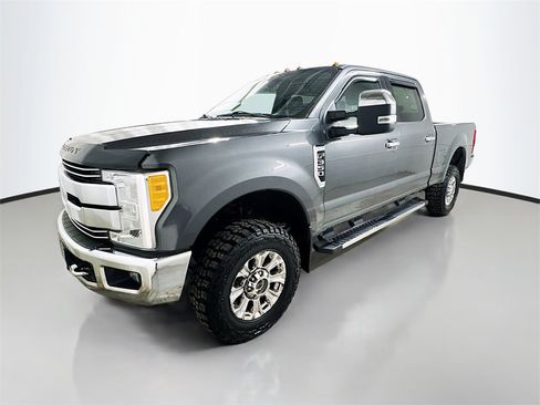 Used 2017 Ford F350 Lariat image 7
