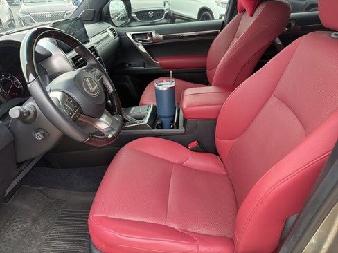 Used 2023 Lexus GX 460 Premium w/ Premium Plus Package image 5