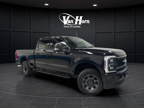 Used 2024 Ford F350 XLT w/ XLT Premium Package AWD/4WD image 1