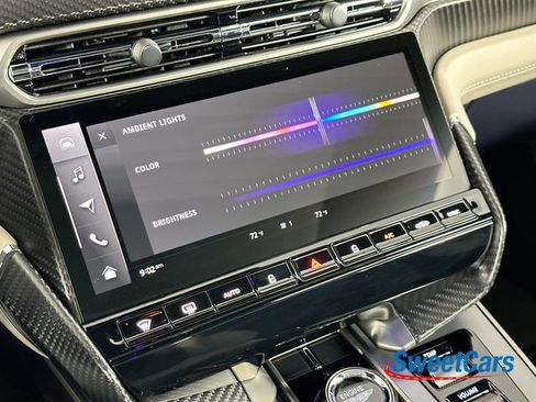 Used 2025 Aston Martin Vanquish image 22