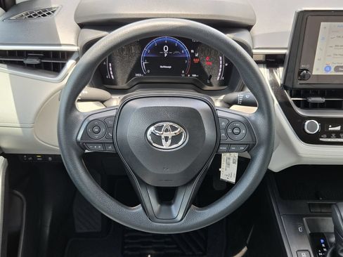 Used 2026 Toyota Corolla Cross L FWD image 14