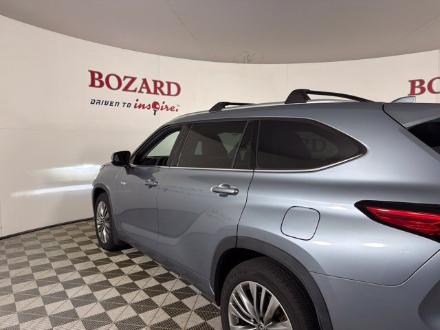 Used 2021 Toyota Highlander Platinum AWD/4WD image 9