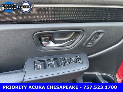 Used 2025 Honda Pilot Elite image 11