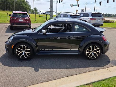 Used 2017 Volkswagen Beetle 1.8T Dune FWD image 4