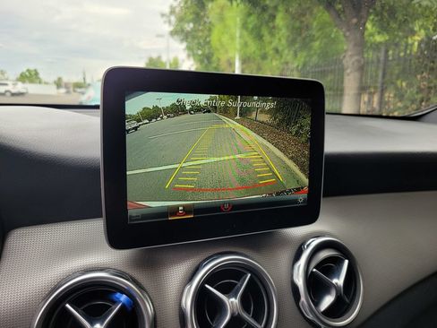 Used 2018 Mercedes-Benz GLA 250 image 18