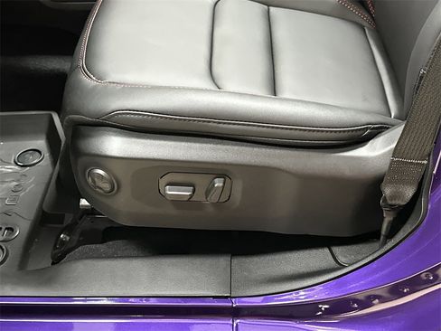 New 2026 Jeep Wrangler Unlimited Rubicon w/ Xtreme 35 Tire Package image 16