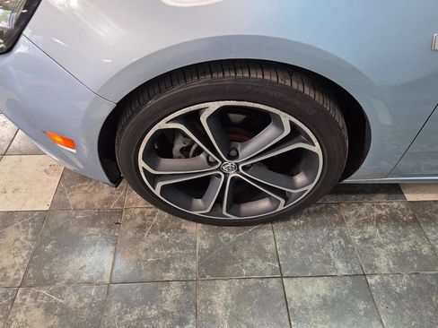 Used 2018 Buick Cascada Premium FWD image 24