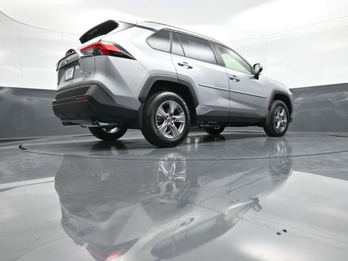 Certified 2025 Toyota RAV4 XLE w/ Convenience Package image 31
