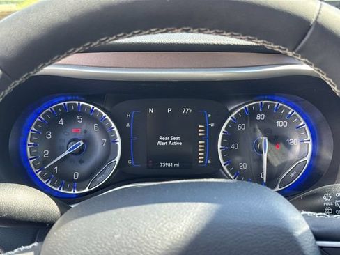 Used 2023 Chrysler Voyager LX FWD image 15
