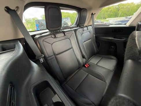 Used 2023 Lincoln Aviator Grand Touring AWD/4WD image 11