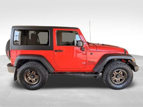 Used 2018 Jeep Wrangler Sport image 6