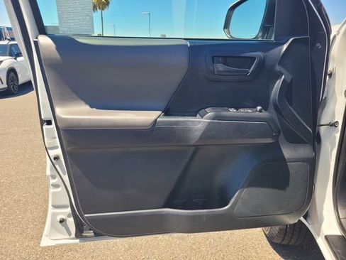 Used 2018 Toyota Tacoma SR w/ SR Convenience Package RWD image 18